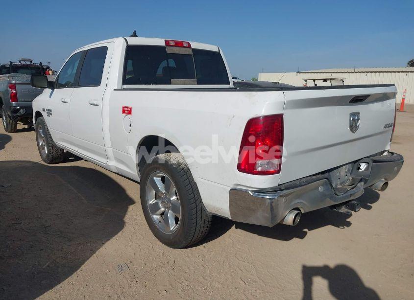 Photo 3 of 2019 Ram 1500 CLASSIC BIG HORN 4X4 6'4 BOX (VIN 1C6RR7TT7KS727808)