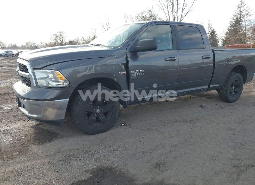 Photo 2 of 2019 Ram 1500 CLASSIC SLT 4X4 6'4 BOX (VIN 1C6RR7TT8KS576395)