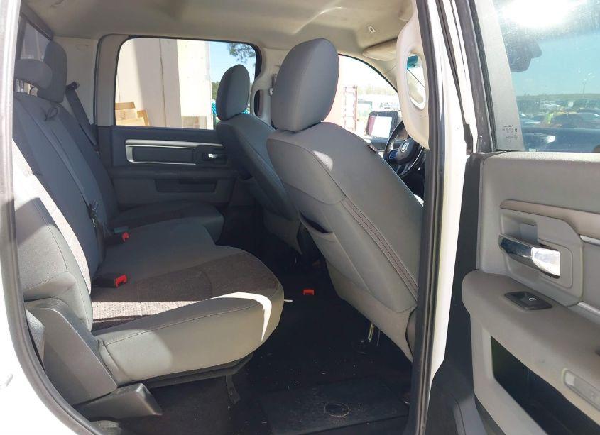 Photo 8 of 2018 Ram 1500 BIG HORN 4X4 6'4 BOX (VIN 1C6RR7TTXJS150383)