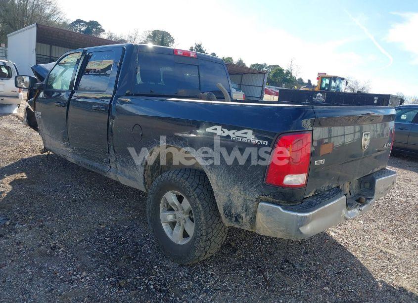 Photo 3 of 2020 Ram 1500 CLASSIC SLT 4X4 6'4 BOX (VIN 1C6RR7TTXLS102238)