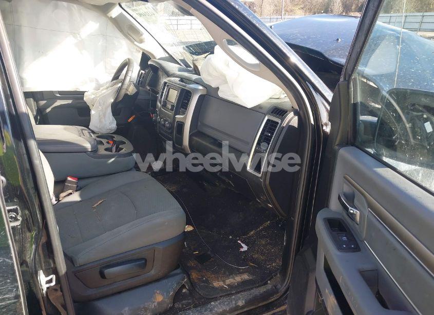 Photo 5 of 2020 Ram 1500 CLASSIC SLT 4X4 6'4 BOX (VIN 1C6RR7TTXLS102238)