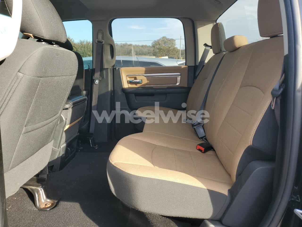 Photo 10 of 2021 RAM 1500 CLASSIC SLT (VIN 1C6RR7TTXMS521885)