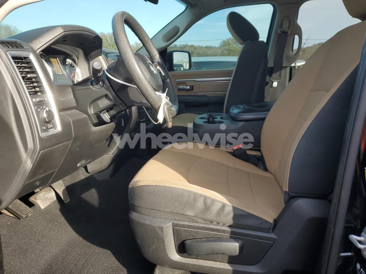 Photo 7 of 2021 RAM 1500 CLASSIC SLT (VIN 1C6RR7TTXMS521885)