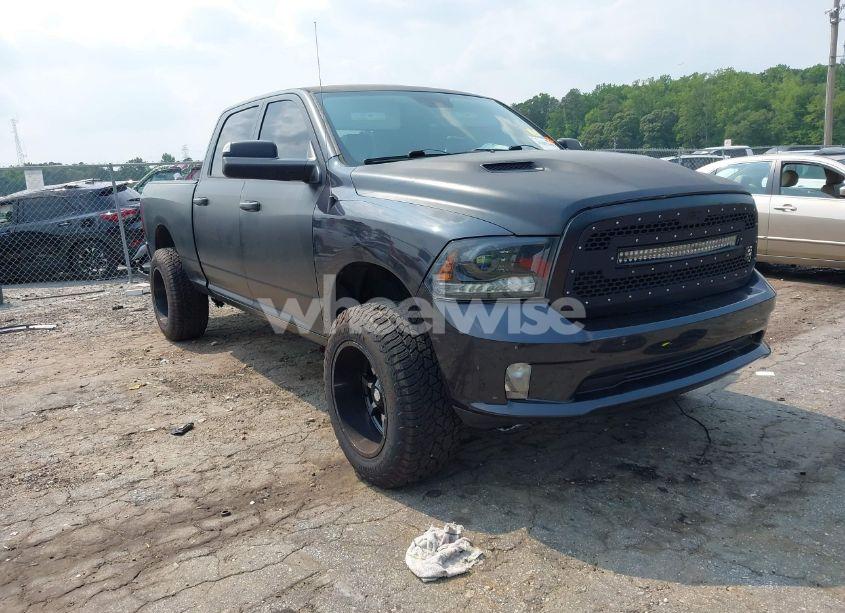 2015 Ram 1500 SPORT (VIN 1C6RR7UT2FS723220) main photo