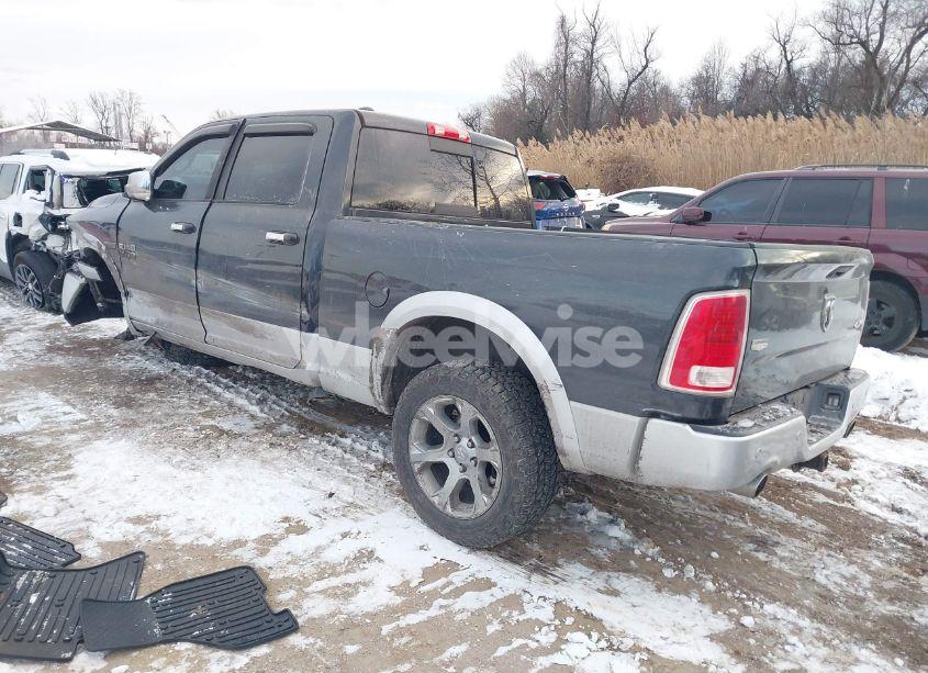 Photo 3 of 2016 Ram 1500 LARAMIE (VIN 1C6RR7VM1GS106741)