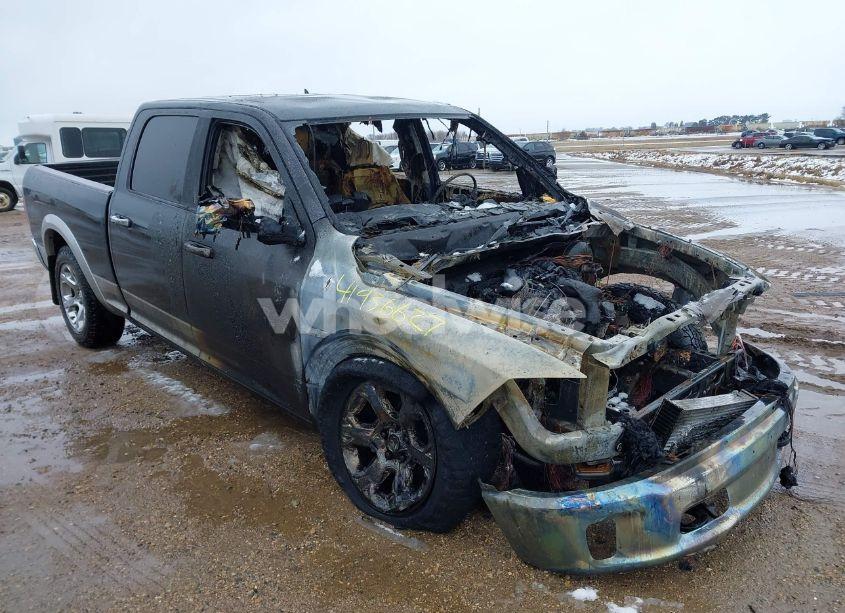 2015 Ram 1500 LARAMIE (VIN 1C6RR7VM4FS728586) main photo