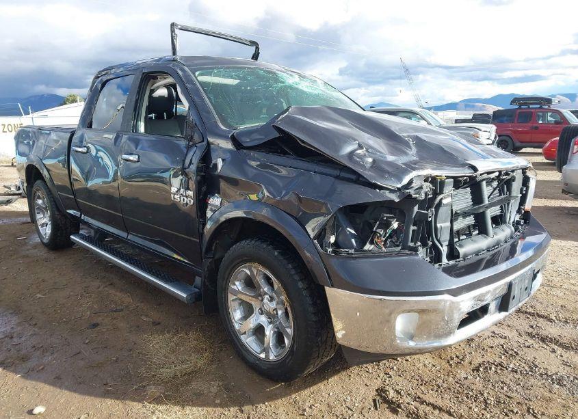 2017 Ram 1500 LARAMIE 4X4 6'4 BOX (VIN 1C6RR7VT0HS621450) main photo