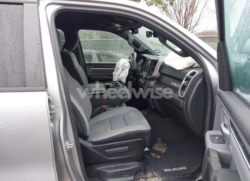 Photo 5 of 2022 Ram 1500 LONE STAR 4X2 6'4 BOX (VIN 1C6RREBG0NN268990)