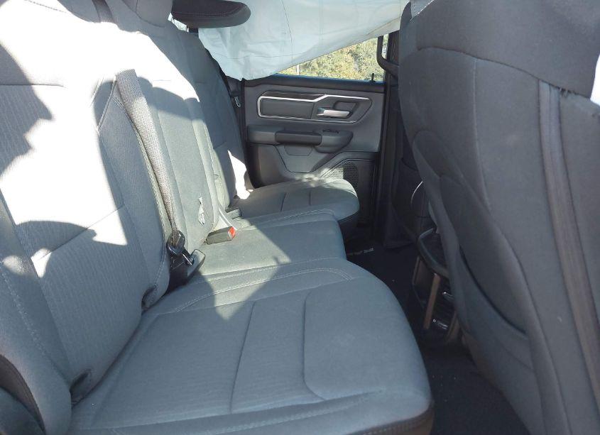 Photo 8 of 2022 Ram 1500 BIG HORN 4X2 6'4 BOX (VIN 1C6RREBG0NN272974)