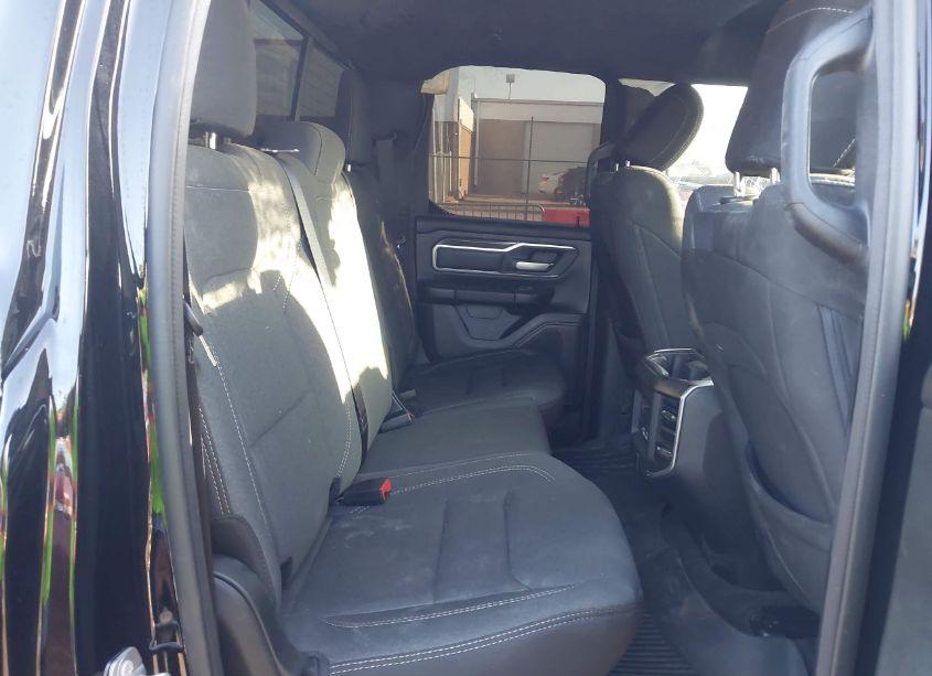 Photo 8 of 2023 Ram 1500 BIG HORN QUAD CAB 4X2 6'4 BOX (VIN 1C6RREBG1PN608585)