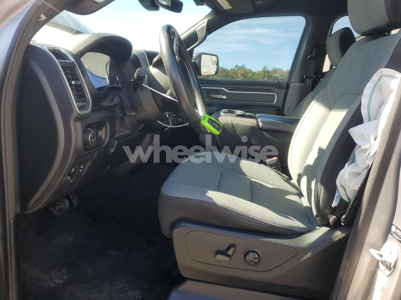 Photo 7 of 2021 RAM 1500 BIG HORN/LONE STAR (VIN 1C6RREBG4MN748884)