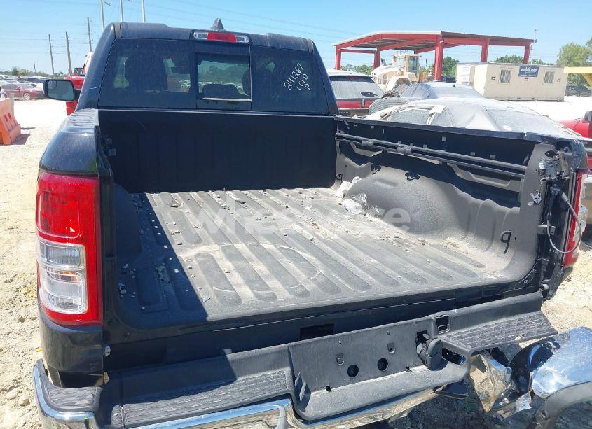 Photo 16 of 2021 Ram 1500 BIG HORN QUAD CAB 4X2 6'4 BOX (VIN 1C6RREBT0MN630263)
