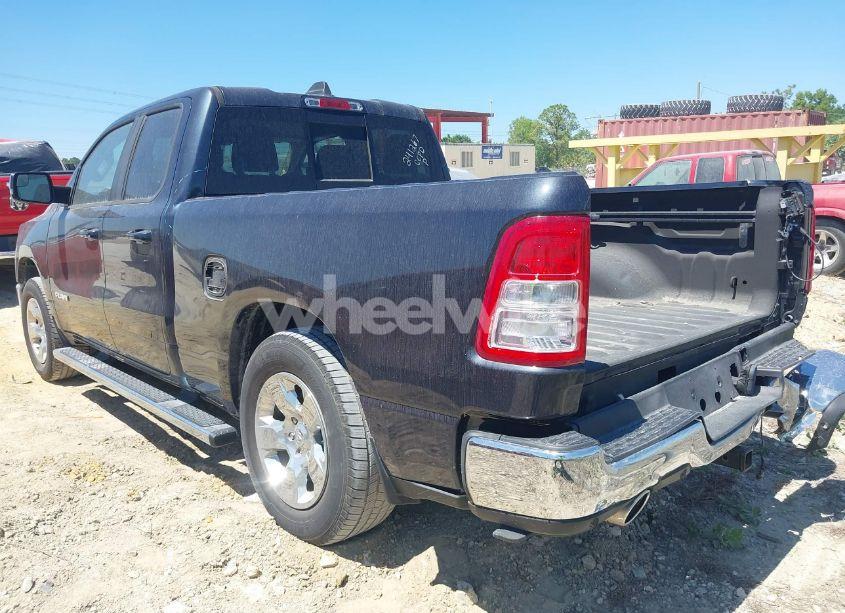 Photo 3 of 2021 Ram 1500 BIG HORN QUAD CAB 4X2 6'4 BOX (VIN 1C6RREBT0MN630263)