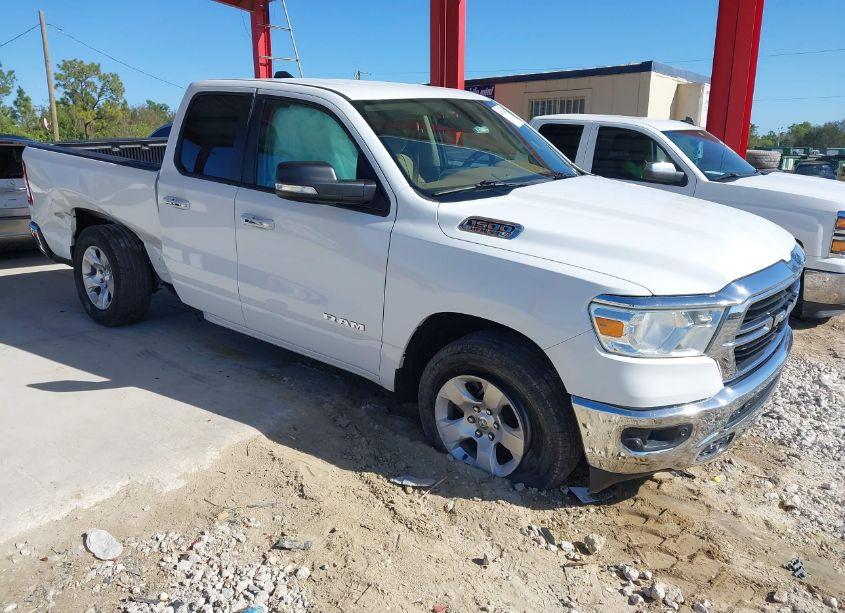 2019 Ram 1500 BIG HORN/LONE STAR 4X2 6'4 BOX (VIN 1C6RREBT1KN683177) main photo