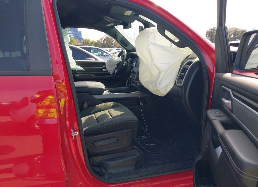 Photo 5 of 2022 Ram 1500 BIG HORN QUAD CAB 4X2 6'4 BOX (VIN 1C6RREBT2NN153160)