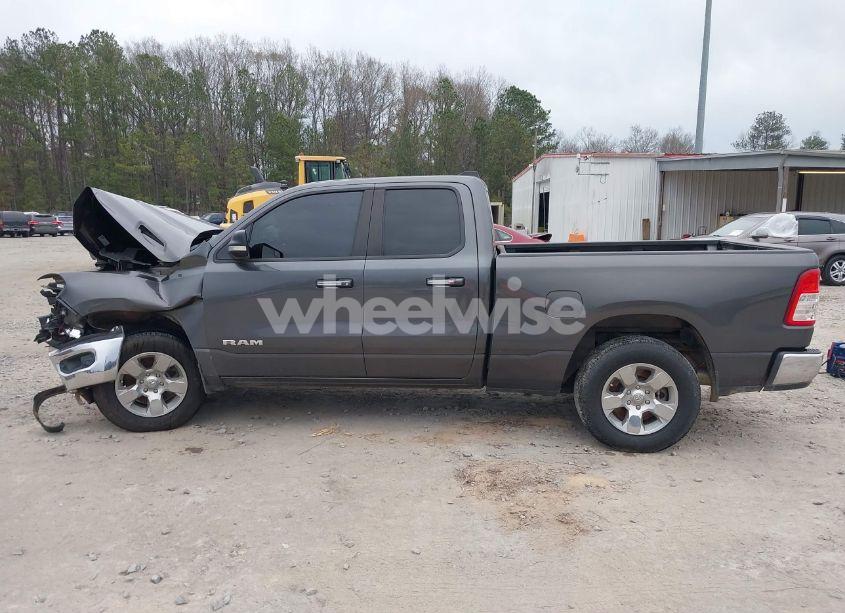 Photo 15 of 2020 Ram 1500 BIG HORN QUAD CAB 4X2 6'4 BOX (VIN 1C6RREBT6LN300531)