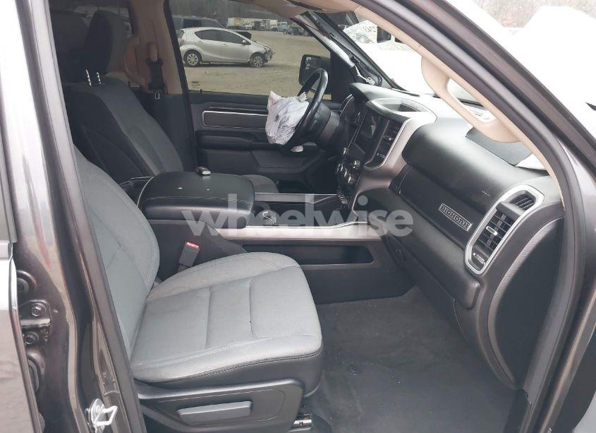 Photo 5 of 2020 Ram 1500 BIG HORN QUAD CAB 4X2 6'4 BOX (VIN 1C6RREBT6LN300531)