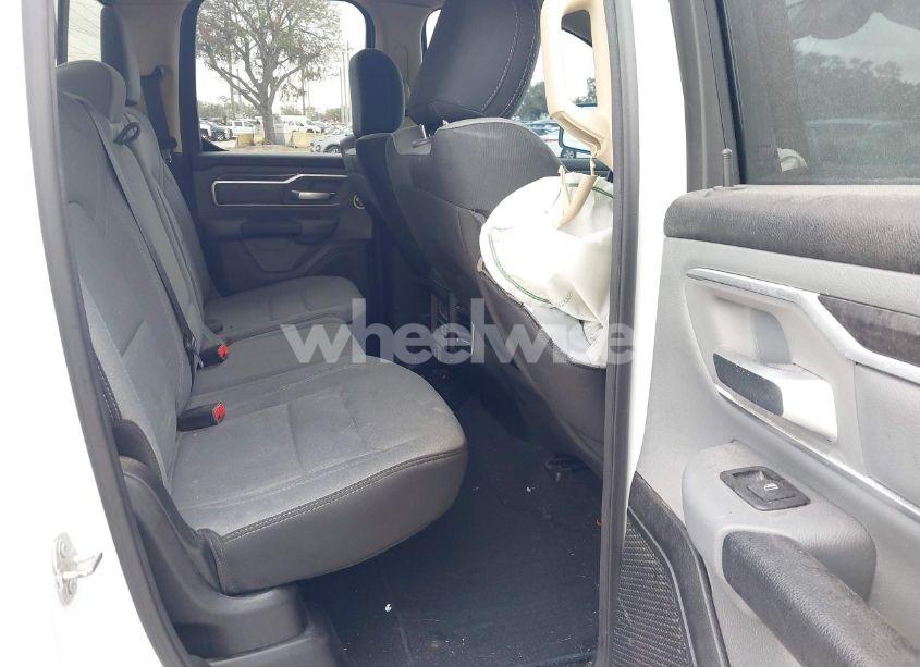 Photo 8 of 2019 Ram 1500 BIG HORN/LONE STAR 4X2 6'4 BOX (VIN 1C6RREBT7KN665931)