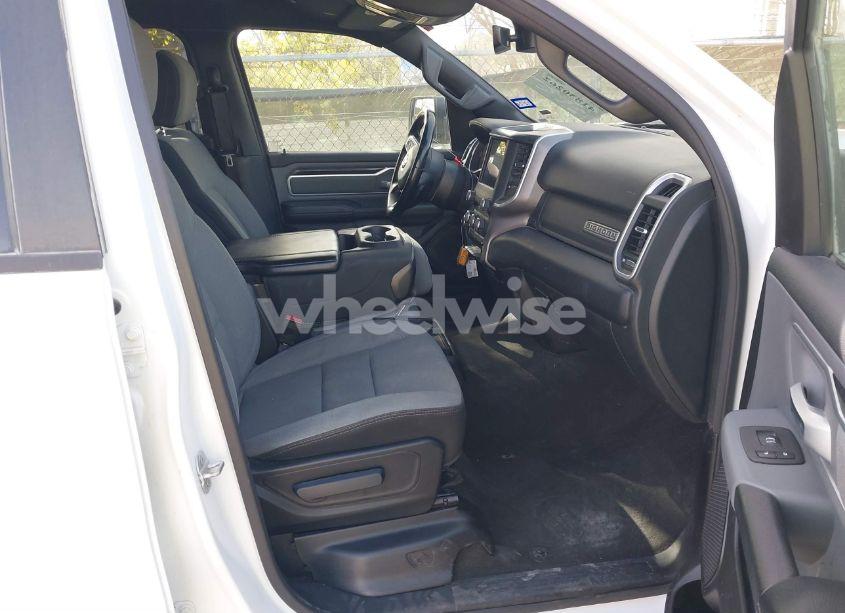 Photo 5 of 2022 Ram 1500 BIG HORN 4X2 6'4 BOX (VIN 1C6RREBT7NN126438)