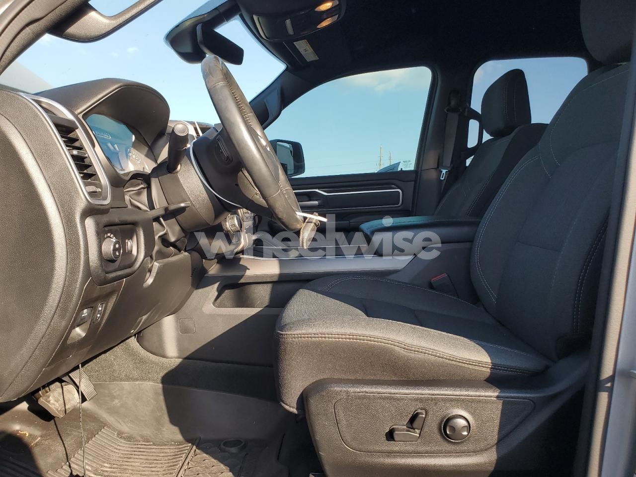 Photo 7 of 2022 RAM 1500 BIG HORN/LONE STAR (VIN 1C6RREBT7NN153039)