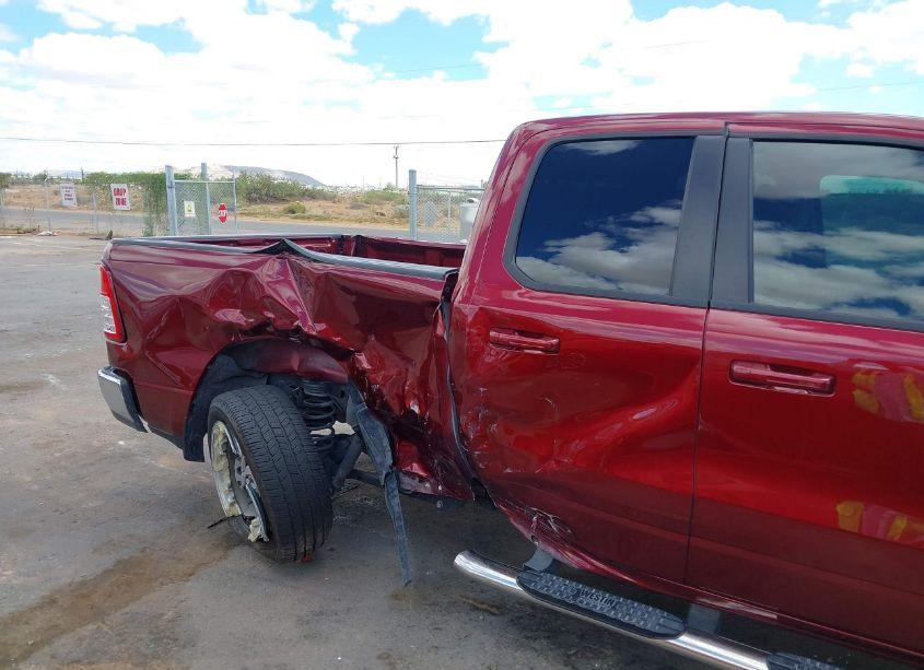 Photo 6 of 2022 Ram 1500 BIG HORN QUAD CAB 4X2 6'4 BOX (VIN 1C6RREBT8NN178628)