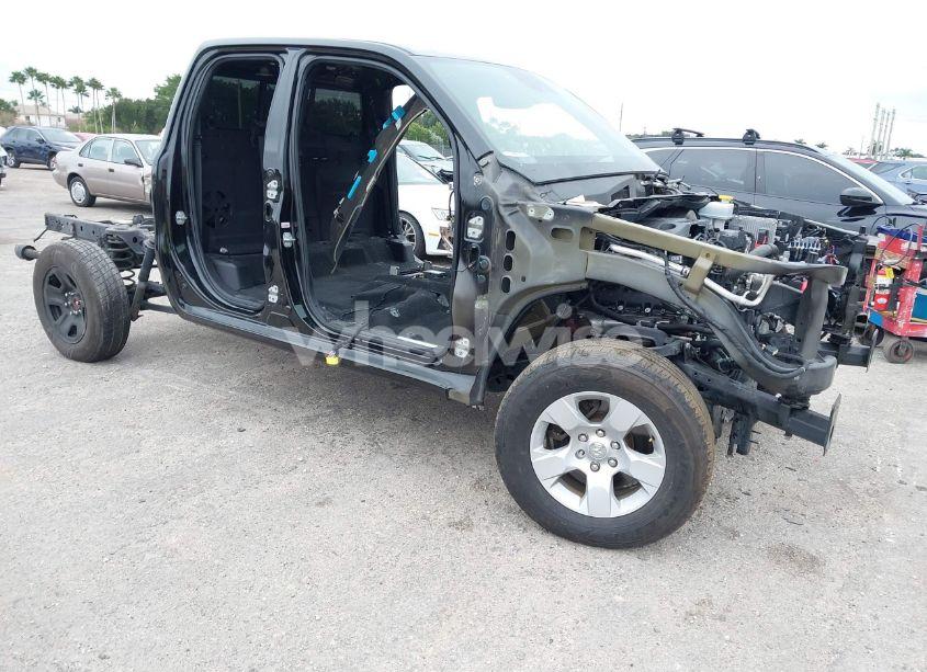 2019 Ram 1500 (VIN 1C6RREDT1KN581293) main photo