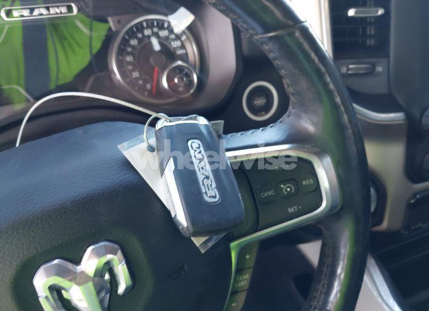 Photo 11 of 2020 Ram 1500 LARAMIE QUAD CAB 4X2 6'4 BOX (VIN 1C6RREDT5LN260133)