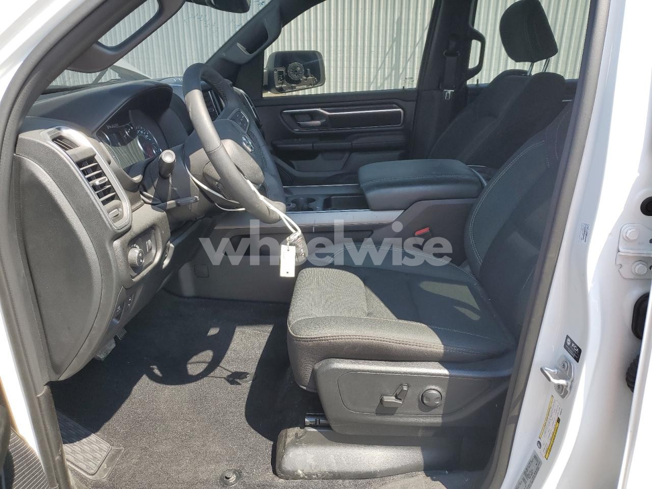 Photo 7 of 2025 RAM 1500 BIG HORN/LONE STAR (VIN 1C6RREFG9SN588167)