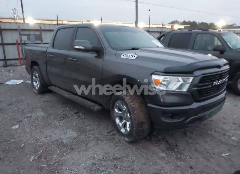 2019 Ram 1500 (VIN 1C6RREFT2KN893992) main photo