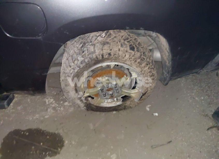 Photo 6 of 2019 Ram 1500 (VIN 1C6RREFT2KN893992)