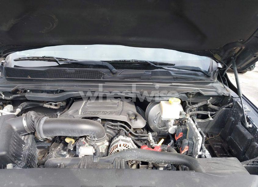 Photo 10 of 2019 Ram 1500 (VIN 1C6RREFT4KN852103)