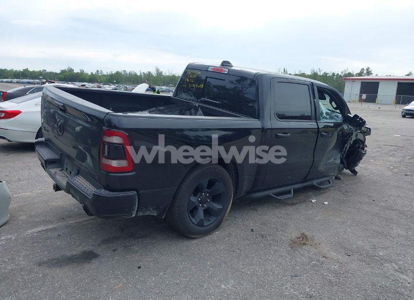 Photo 4 of 2019 Ram 1500 (VIN 1C6RREFT4KN852103)