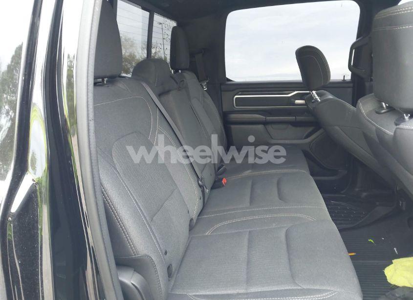 Photo 8 of 2019 Ram 1500 (VIN 1C6RREFT4KN852103)