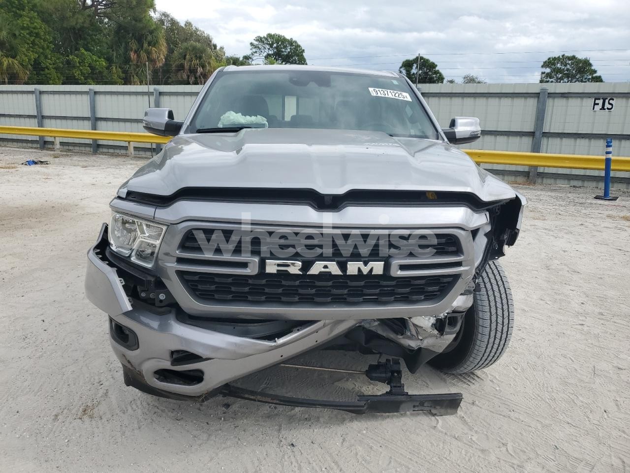 Photo 5 of 2024 RAM 1500 BIG HORN/LONE STAR (VIN 1C6RREFT4RN179128)