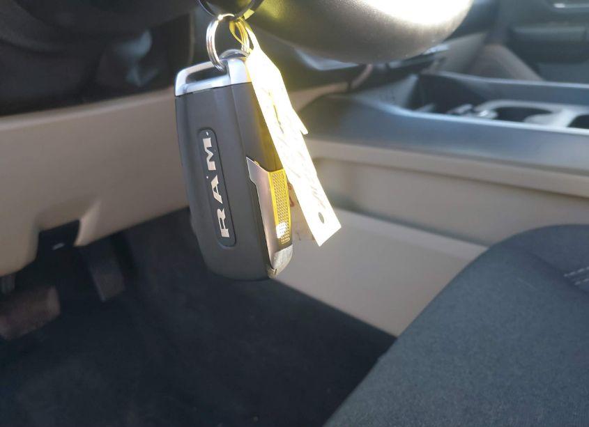 Photo 11 of 2021 Ram 1500 BIG HORN (VIN 1C6RREFT5MN656870)