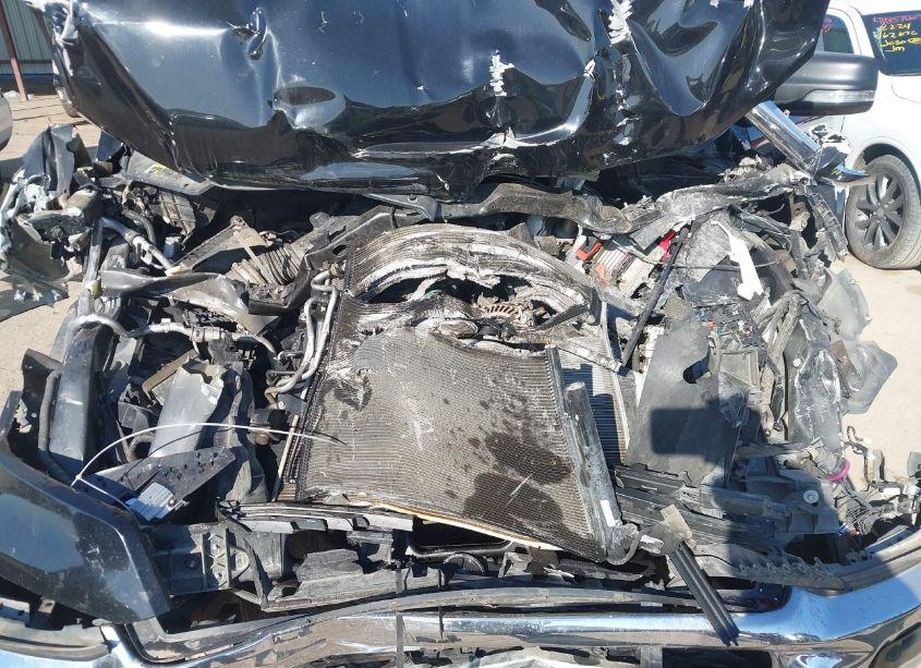 Photo 10 of 2019 Ram 1500 (VIN 1C6RREFT6KN567998)