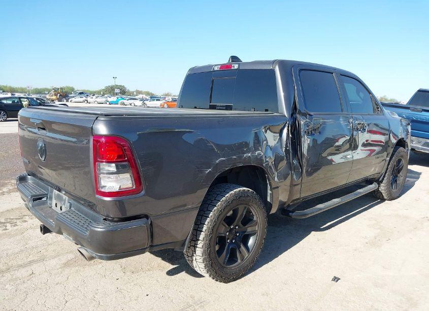 Photo 4 of 2022 Ram 1500 BIG HORN (VIN 1C6RREFT7NN113800)
