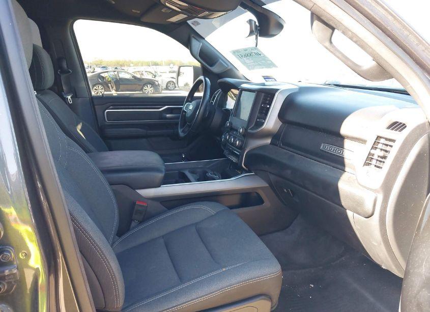 Photo 5 of 2022 Ram 1500 BIG HORN (VIN 1C6RREFT7NN113800)