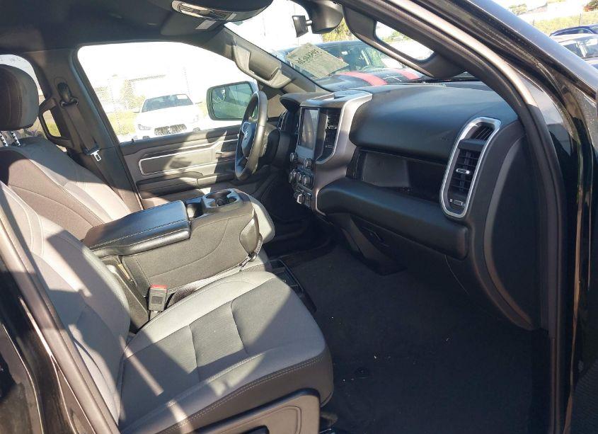 Photo 5 of 2023 Ram 1500 (VIN 1C6RREFT9PN559675)