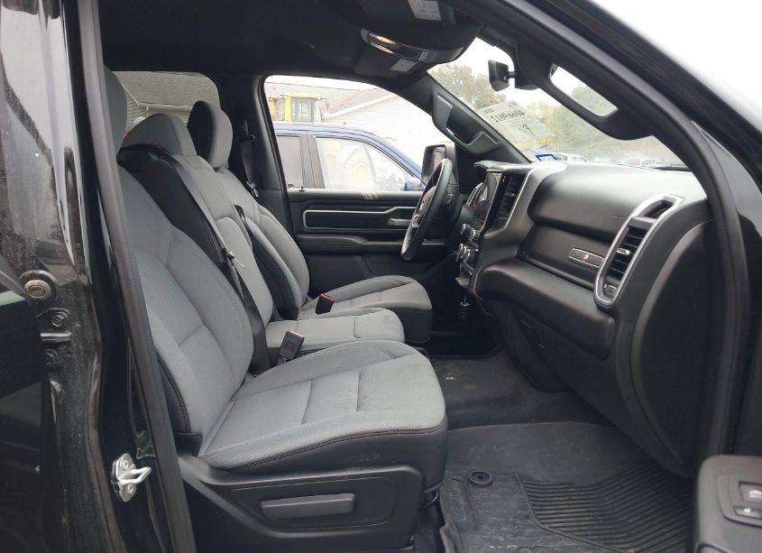 Photo 5 of 2023 Ram 1500 (VIN 1C6RREFT9PN676916)