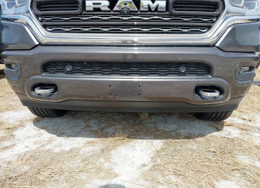 Photo 6 of 2019 Ram 1500 LIMITED 4X2 5'7 BOX (VIN 1C6RREHT1KN617719)