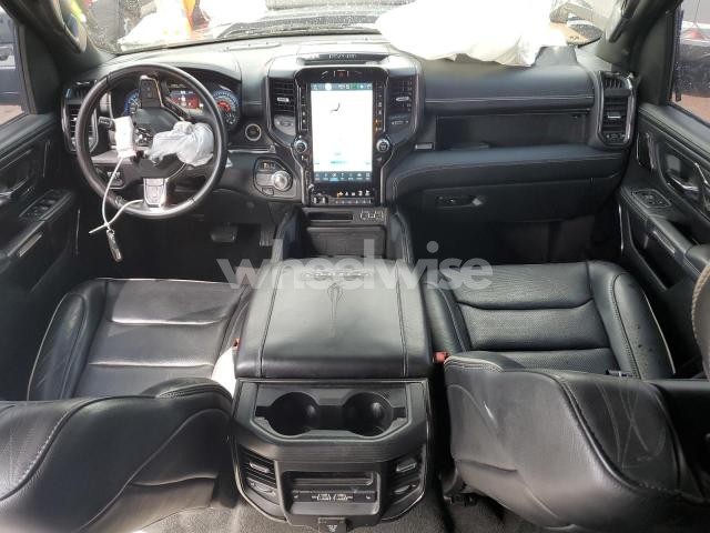 Photo 4 of 2022 RAM 1500 LIMITED (VIN 1C6RREHT1NN307414)