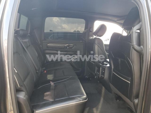 Photo 5 of 2022 RAM 1500 LIMITED (VIN 1C6RREHT1NN307414)