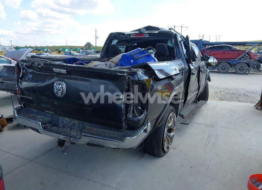 Photo 4 of 2019 Ram 1500 LIMITED 4X2 5'7 BOX (VIN 1C6RREHT2KN604672)