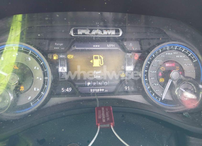 Photo 7 of 2019 Ram 1500 LIMITED 4X2 5'7 BOX (VIN 1C6RREHT2KN604672)