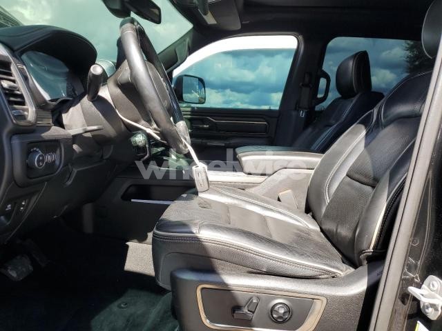 Photo 6 of 2020 RAM 1500 LIMITED (VIN 1C6RREHT2LN373872)