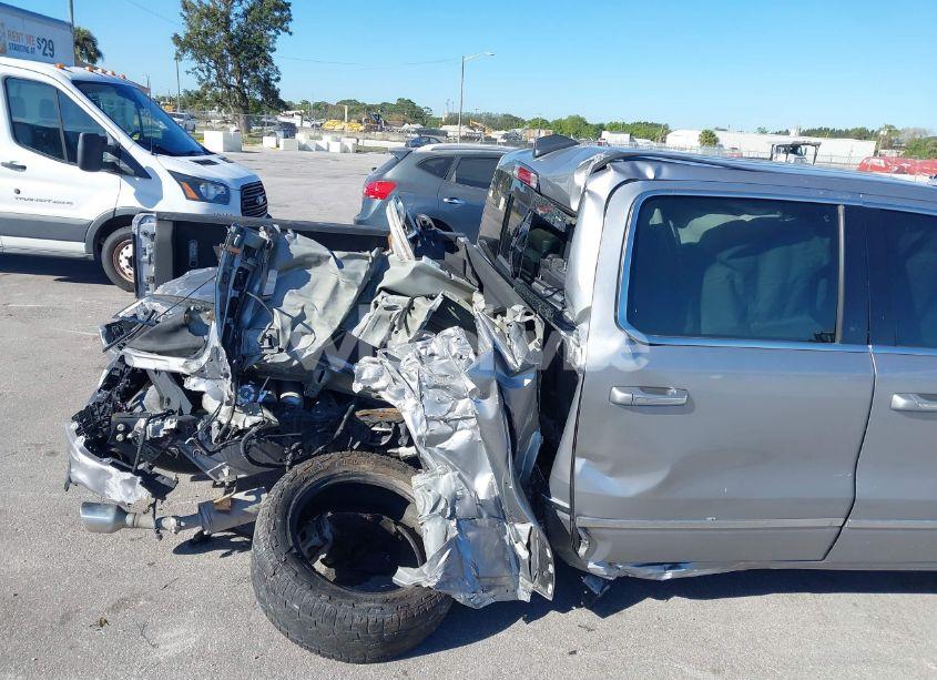 Photo 16 of 2019 Ram 1500 LIMITED 4X2 5'7 BOX (VIN 1C6RREHT8KN750896)