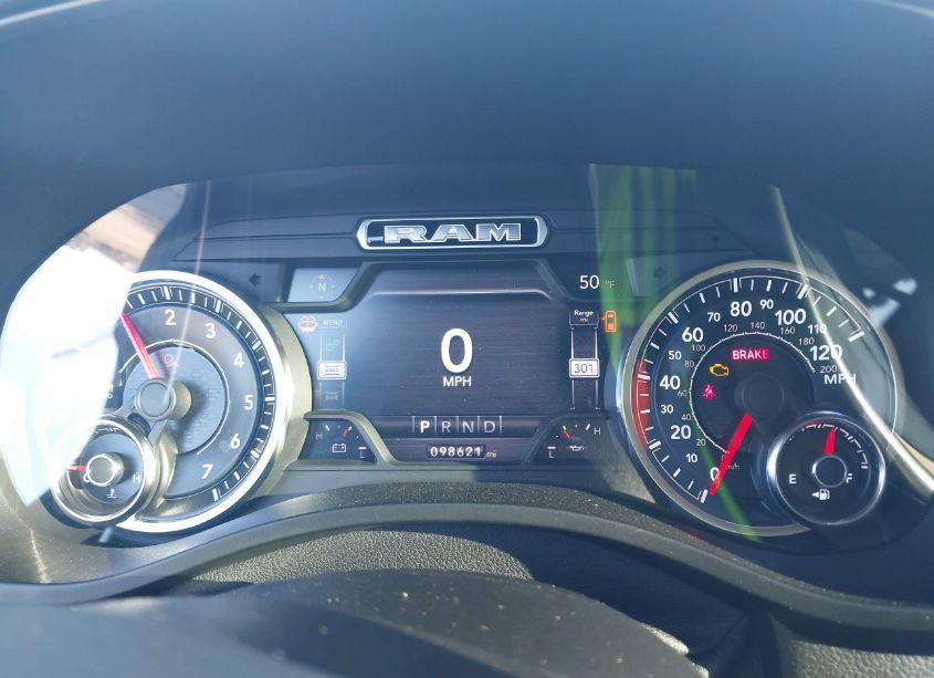 Photo 7 of 2019 Ram 1500 LARAMIE 4X2 5'7 BOX (VIN 1C6RREJG3KN813299)