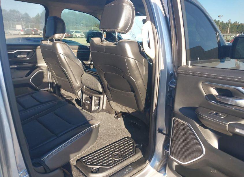 Photo 8 of 2019 Ram 1500 LARAMIE 4X2 5'7 BOX (VIN 1C6RREJG3KN813299)