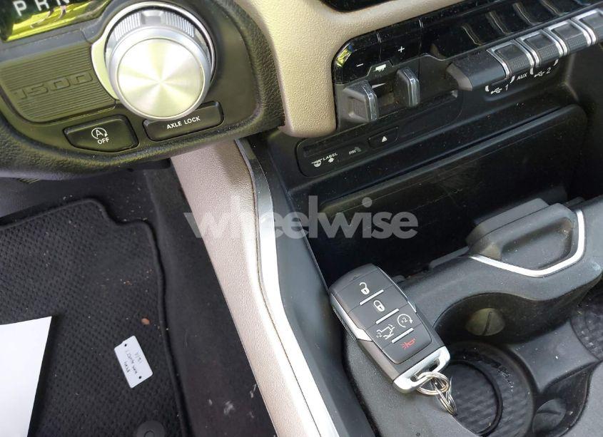 Photo 11 of 2019 Ram 1500 LARAMIE 4X2 5'7 BOX (VIN 1C6RREJT0KN617107)